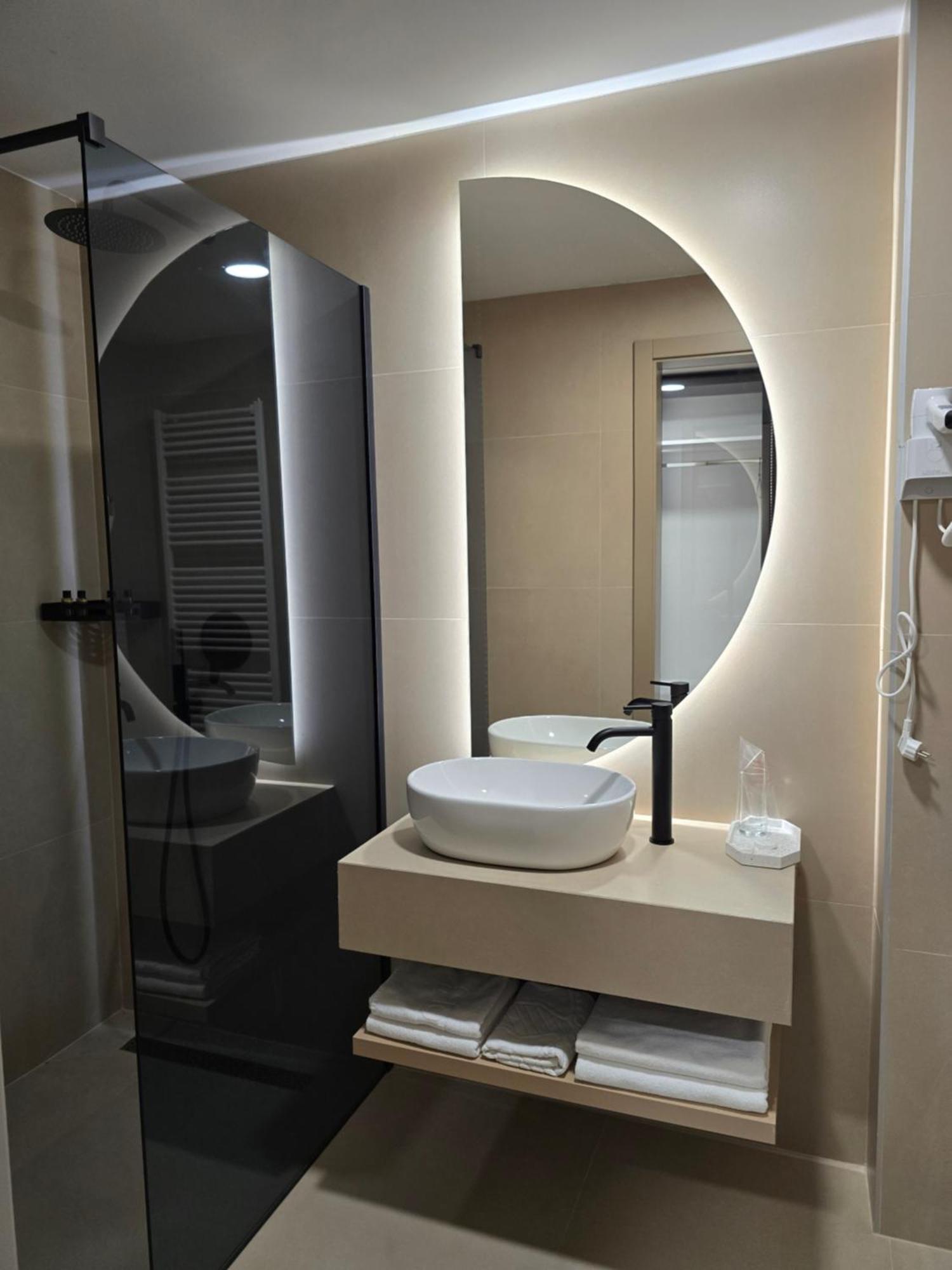 Hotel In Zepce Εξωτερικό φωτογραφία