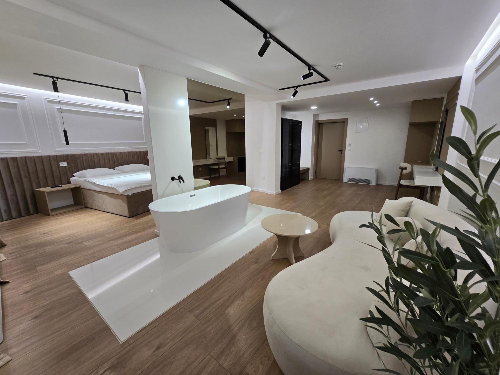 Hotel In Zepce Εξωτερικό φωτογραφία